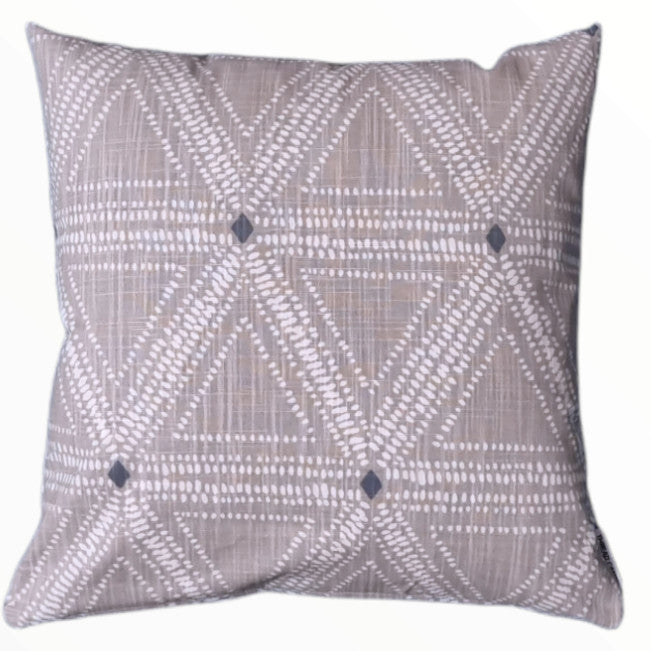 Neutral Spotted Geometric Indoor Cushion Cover